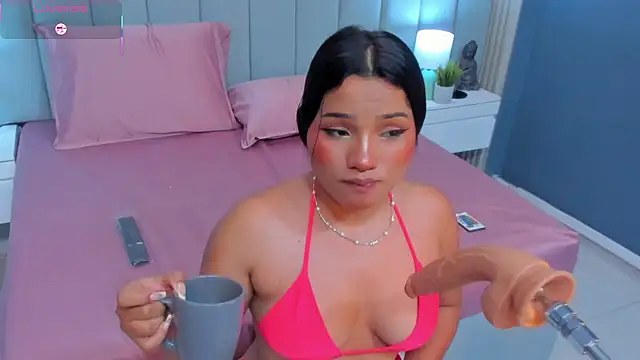 Snapshot of lia_sucker chatting on April 2026 03:33:02 AM lia sucker online show from April 2026 03:33:02 AM