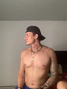 Snapshot of katyyanddixon chatting on March 2026 05:29:02 AM katyyanddixon online show from March 2026 05:29:02 AM