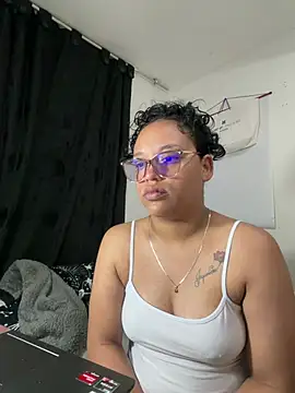 Snapshot of tokio_angel chatting on April 2026 04:02:02 AM tokio angel online show from April 2026 04:02:02 AM