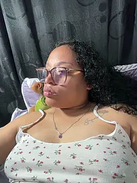 Snapshot of tokio_angel chatting on April 2026 02:11:02 AM tokio angel online show from April 2026 02:11:02 AM