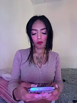 sylphiee  online show from March 2026 09:43:01 PM