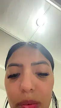 sylphiee  online show from April 2026 07:00:01 PM