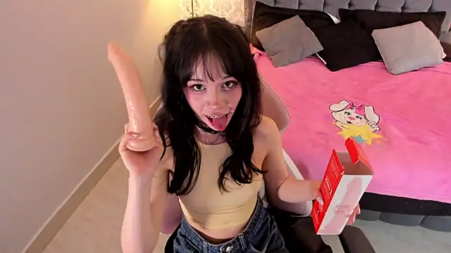 Snapshot of kitticam chatting on March 2026 07:39:01 PM kitticam online show from March 2026 07:39:01 PM