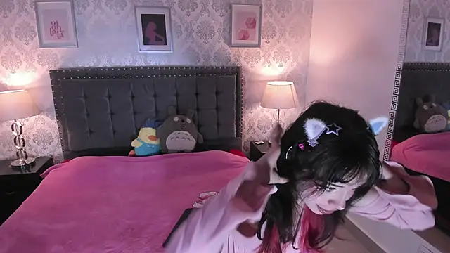 Snapshot of kitticam chatting on April 2026 07:21:02 PM kitticam online show from April 2026 07:21:02 PM