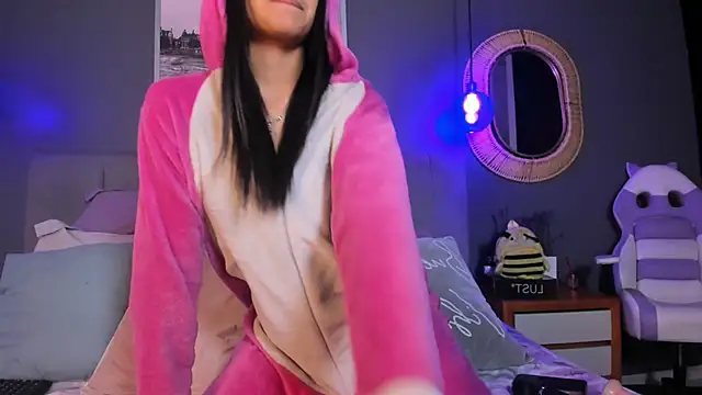 Violettaa Stone online show from April 2026 11:59:01 AM