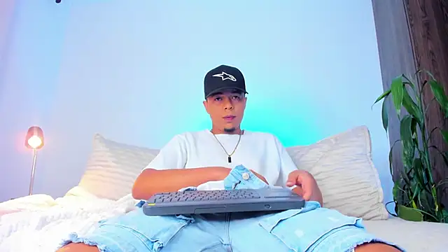 Randdy 333 online show from April 2026 05:47:02 AM