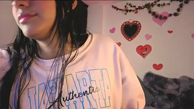 Snapshot of PaulaCutexs chatting on March 2026 05:46:01 AM PaulaCutexs online show from March 2026 05:46:01 AM