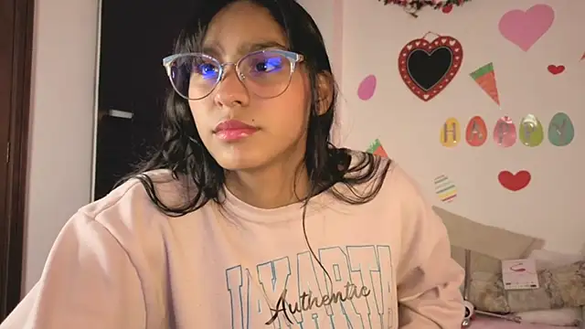 Snapshot of PaulaCutexs chatting on April 2026 04:13:02 AM PaulaCutexs online show from April 2026 04:13:02 AM