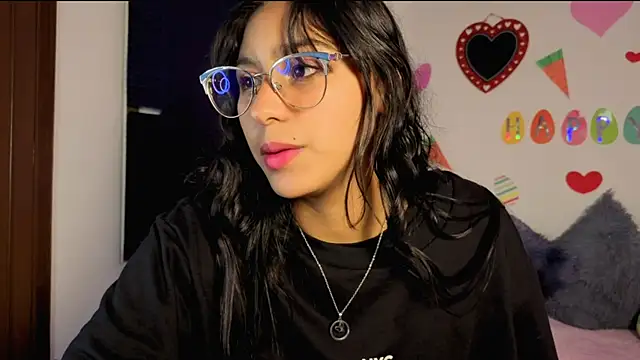 Snapshot of PaulaCutexs chatting on April 2026 04:46:02 AM PaulaCutexs online show from April 2026 04:46:02 AM