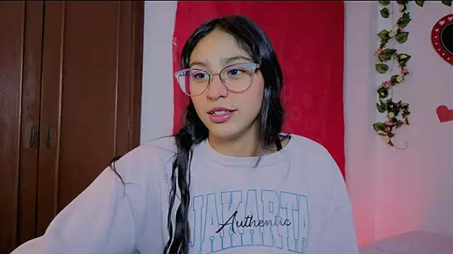 PaulaCutexs online show from May 2026 04:18:02 AM