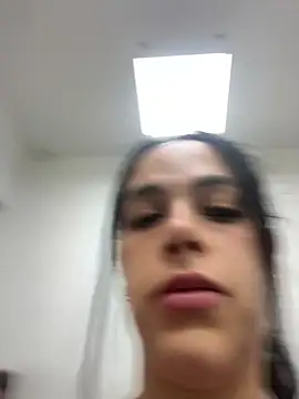 leila moretti online show from April 2026 02:14:01 PM