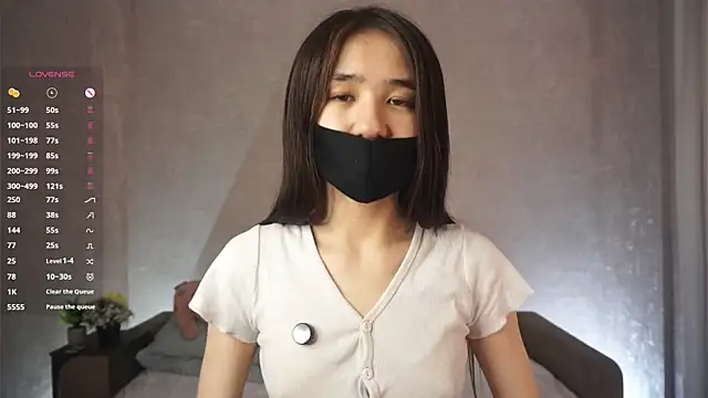 CherrylLlams online show from April 2026 05:51:01 PM