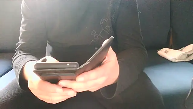 Snapshot of Buggemann chatting on March 2026 04:34:02 PM Buggemann online show from March 2026 04:34:02 PM