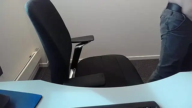 Snapshot of Buggemann chatting on March 2026 01:49:01 PM Buggemann online show from March 2026 01:49:01 PM