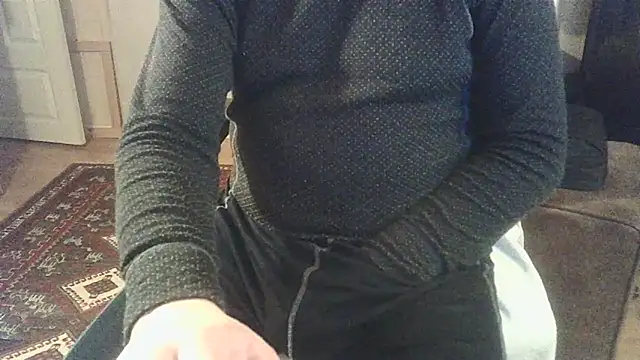 Snapshot of Buggemann chatting on April 2026 02:31:01 AM Buggemann online show from April 2026 02:31:01 AM