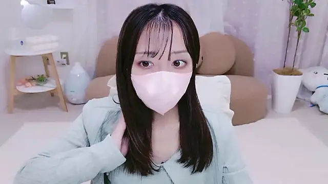 Yuzu nyan online show from April 2026 12:12:01 PM