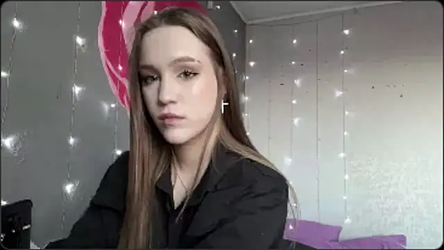 Snapshot of AnnaWasp chatting on March 2026 05:13:02 AM AnnaWasp online show from March 2026 05:13:02 AM