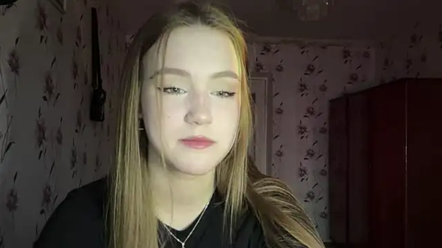 Snapshot of AnnaWasp chatting on April 2026 04:24:01 AM AnnaWasp online show from April 2026 04:24:01 AM