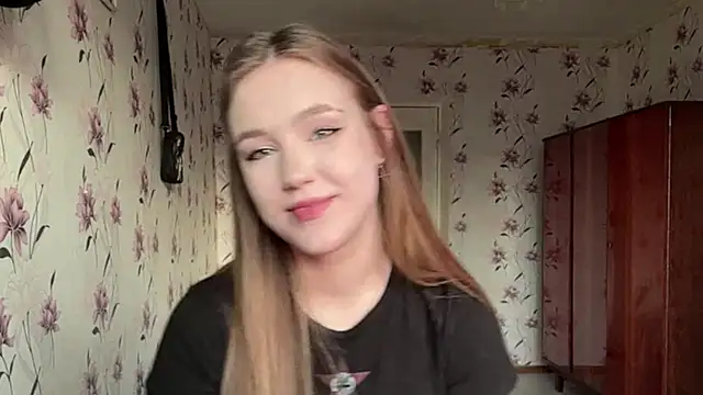 Snapshot of AnnaWasp chatting on April 2026 04:21:02 AM AnnaWasp online show from April 2026 04:21:02 AM