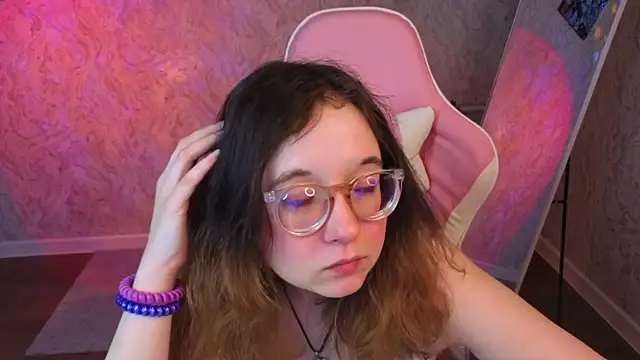 Snapshot of Aleks-caster chatting on March 2026 09:04:02 AM Aleks-caster online show from March 2026 09:04:02 AM