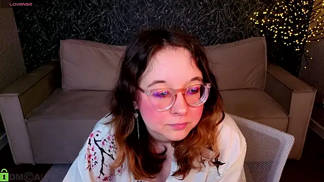 Snapshot of Aleks-caster chatting on April 2026 09:37:01 AM Aleks-caster online show from April 2026 09:37:01 AM