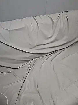 Snapshot of zxc81830 chatting on April 2026 01:27:02 PM zxc81830 online show from April 2026 01:27:02 PM