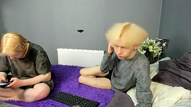 Snapshot of Mark_Brain chatting on April 2026 01:41:01 PM Mark Brain online show from April 2026 01:41:01 PM