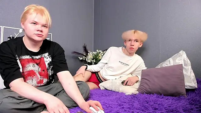 Snapshot of Mark_Brain chatting on April 2026 12:25:01 PM Mark Brain online show from April 2026 12:25:01 PM