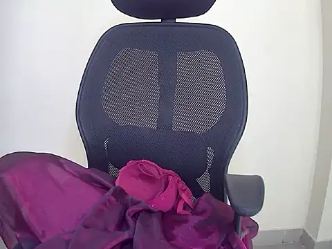 Mitika1 online show from April 2026 07:45:01 AM