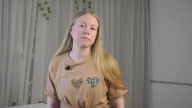 Snapshot of LashandaDevoto chatting on March 2026 11:32:02 AM LashandaDevoto online show from March 2026 11:32:02 AM