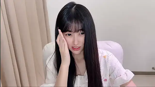 Snapshot of xiaooyee chatting on June 2026 03:25:02 PM xiaooyee online show from June 2026 03:25:02 PM