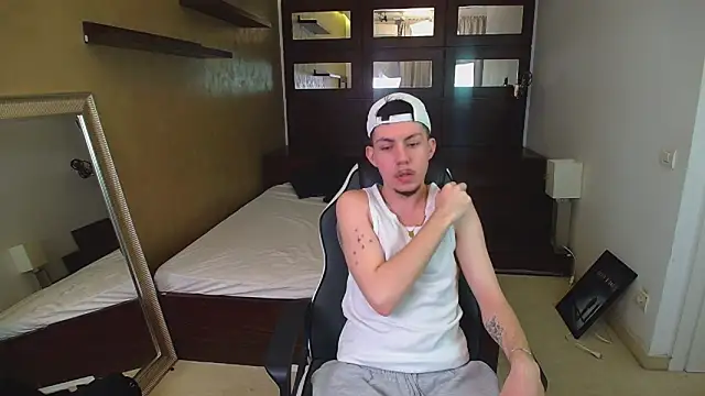 KrewVaughn online show from March 2026 08:19:01 AM