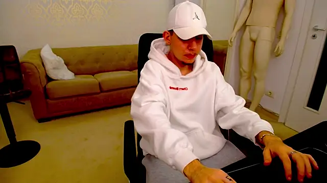 KrewVaughn online show from April 2026 09:17:01 AM