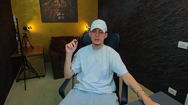 KrewVaughn online show from April 2026 08:54:01 AM