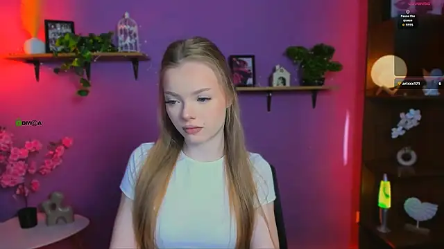 Snapshot of maddy_moah chatting on May 2026 05:04:02 AM maddy moah online show from May 2026 05:04:02 AM