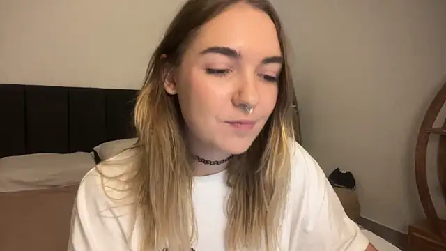 RoxyWet online show from April 2026 01:29:02 PM