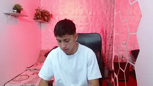 Snapshot of Kei_23 chatting on March 2026 11:38:01 AM Kei 23 online show from March 2026 11:38:01 AM