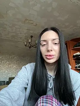 MishellKins online show from March 2026 12:33:02 PM