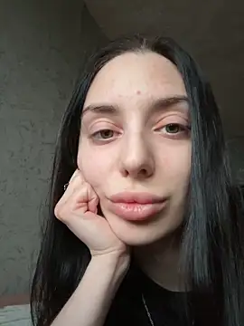 MishellKins online show from April 2026 04:30:02 PM