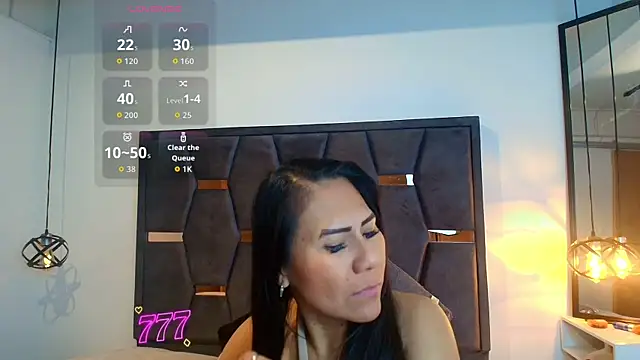 Snapshot of Keyla_Brunette_ chatting on May 2026 11:49:02 AM Keyla Brunette online show from May 2026 11:49:02 AM