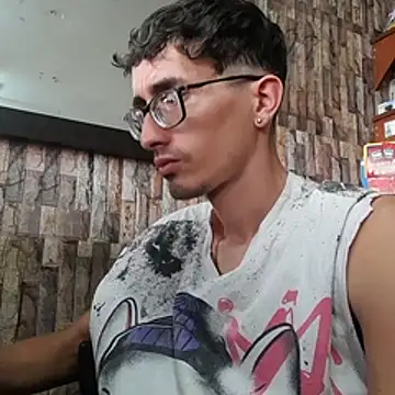 Snapshot of jhosuamoore chatting on March 2026 06:34:01 PM jhosuamoore online show from March 2026 06:34:01 PM