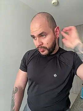 Axel Dominus online show from March 2026 06:57:02 PM