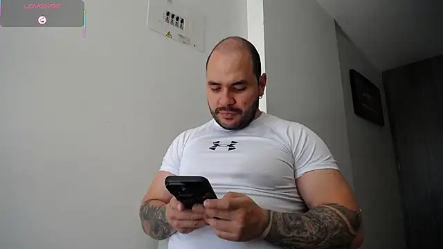 Snapshot of Axel_Dominus chatting on August 2026 03:25:01 PM Axel Dominus online show from August 2026 03:25:01 PM