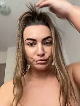 SweetCurvess online show from April 2026 03:20:01 PM