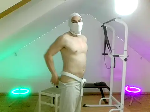 Snapshot of NinjaLaser chatting on April 2026 07:25:01 PM NinjaLaser online show from April 2026 07:25:01 PM