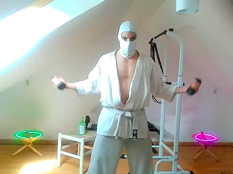 Snapshot of NinjaLaser chatting on April 2026 11:26:01 AM NinjaLaser online show from April 2026 11:26:01 AM