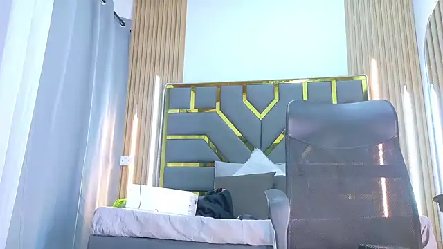 Oliver bigblack cock online show from May 2026 09:31:02 PM