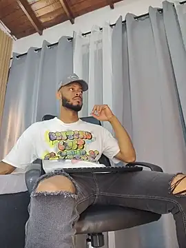 Oliver bigblack cock online show from May 2026 06:07:02 PM