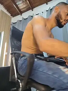 Oliver bigblack cock online show from May 2026 06:03:01 PM