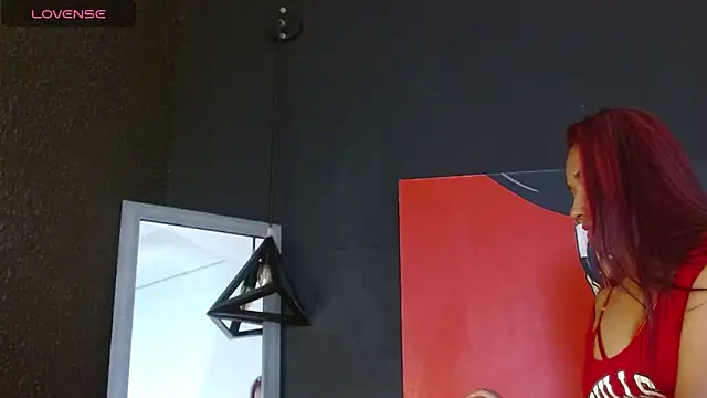 Cafeziitha1126 online show from March 2026 12:01:01 PM